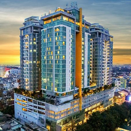 Cambridge Hotel Medan Eksteriør bilde