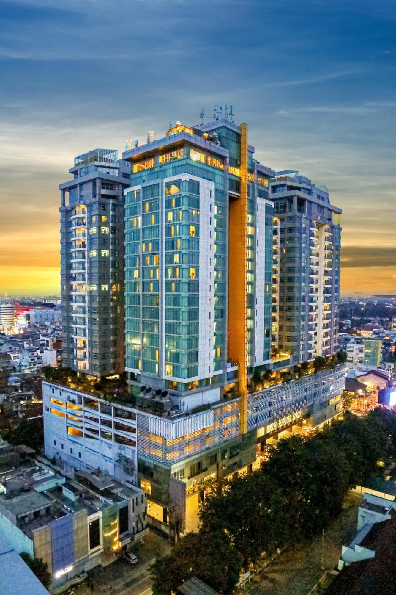 Cambridge Hotel Medan Eksteriør bilde
