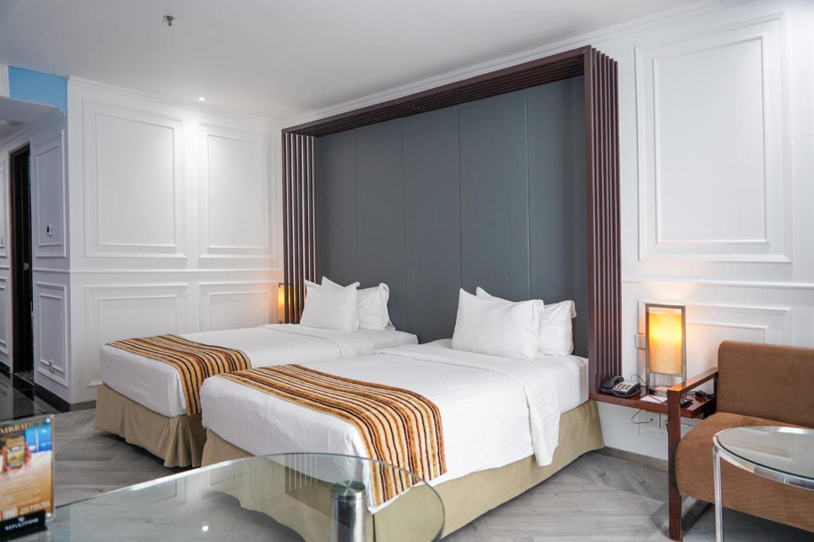 Cambridge Hotel Medan Eksteriør bilde