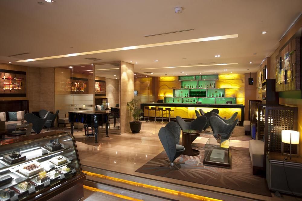 Cambridge Hotel Medan Eksteriør bilde