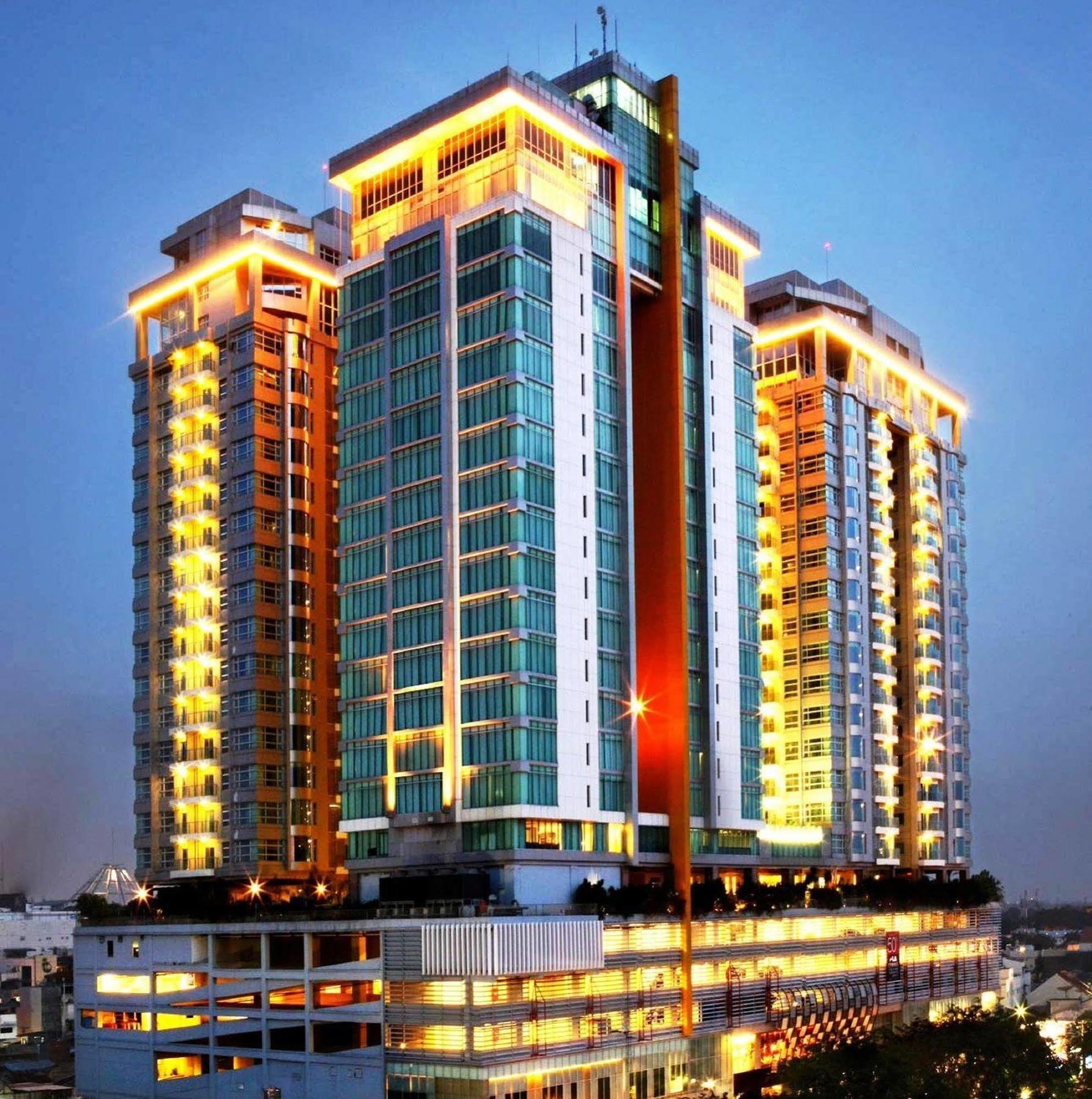 Cambridge Hotel Medan Eksteriør bilde
